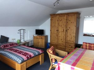 Ferienwohnung-Privatzimmer Knebel - Zimmer 1